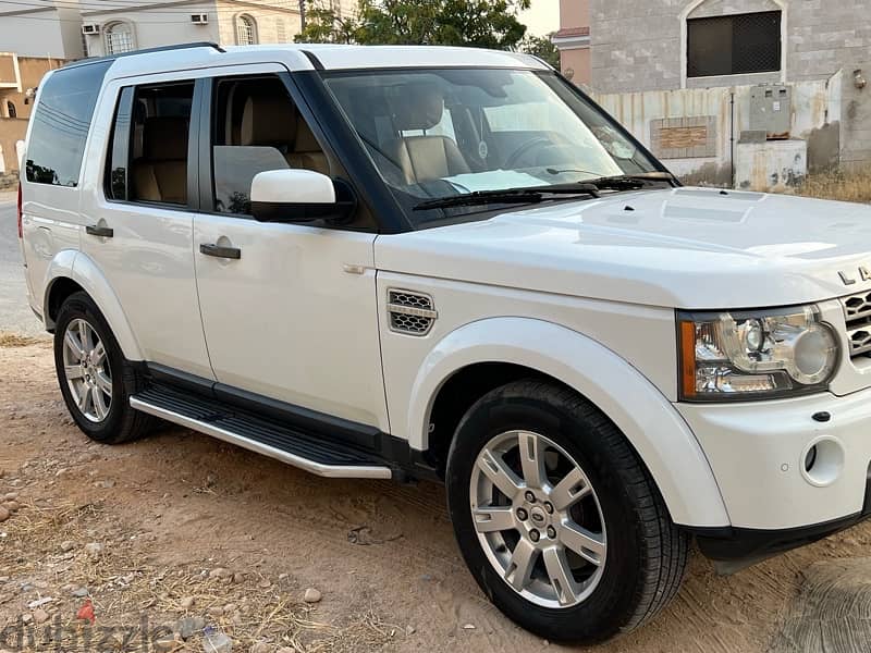 Land Rover LR4 2011 3