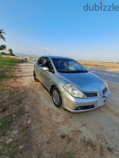 Nissan Tiida 2008 4