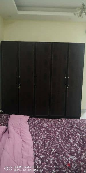 Black Lather Bedroom Set Excellent Condition 1