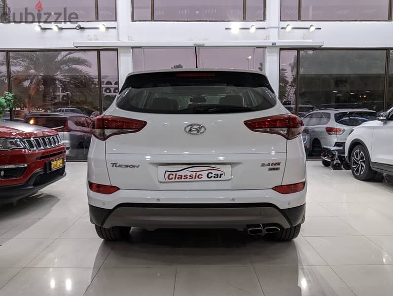 Hyundai Tucson Model 2016 Only 45000 km 4