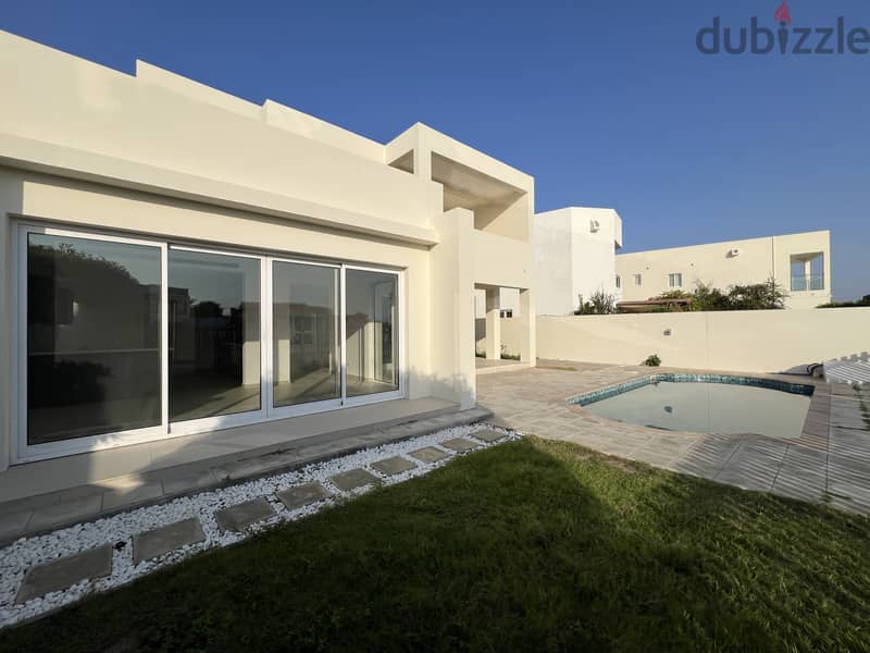 5 Bedroom Lake Front Villa for Rent In Al Mouj Muscat 16