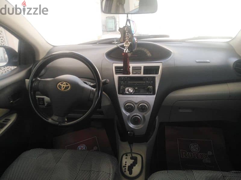 Toyota Yaris 2006 4