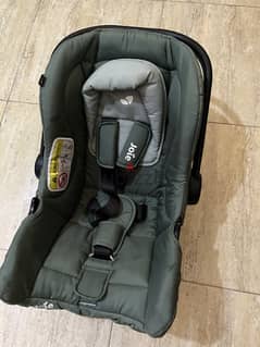 Baby Carseat - Almost new 0