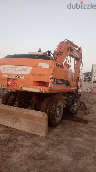 Dossan tire  Excavater 7