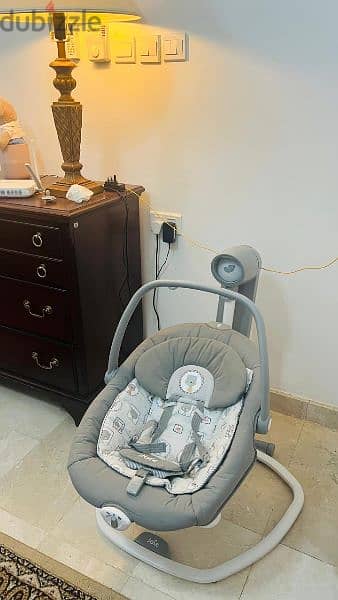 Joie Serina 2 in 1 portable baby swing 60 OMR original price 85 OMR 2