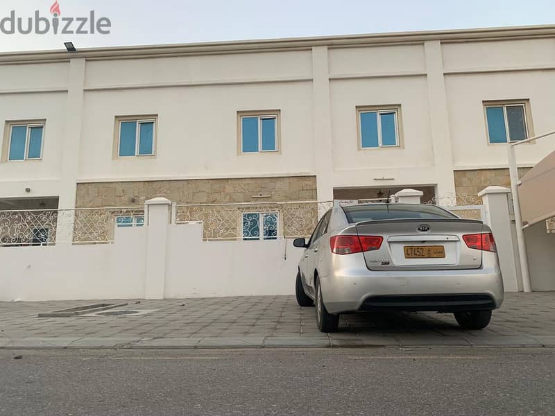 villa for rent located alkhoud seven 0