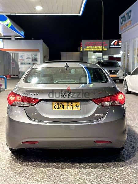 Hyundai Elantra 2013 3