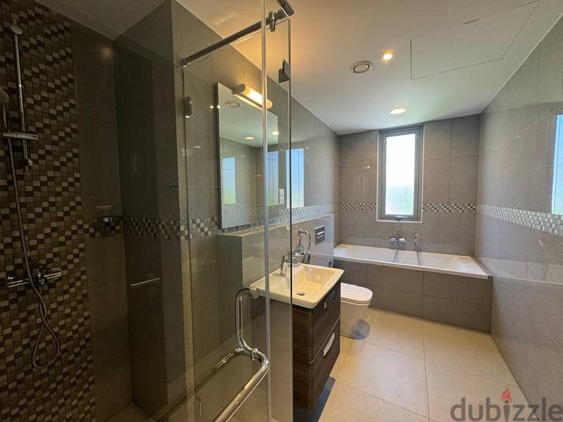 3 BR + 1 Maid’s Room Courtyard Villa in Al Mouj 12