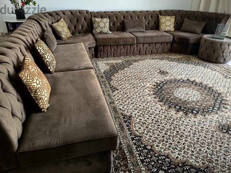 sofa set with carpets 0