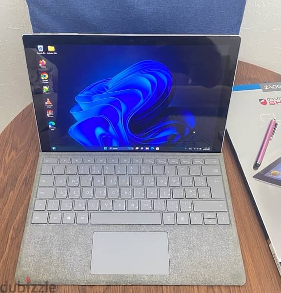 سيرفيس برو ٥ Microsoft surface pro 5 4