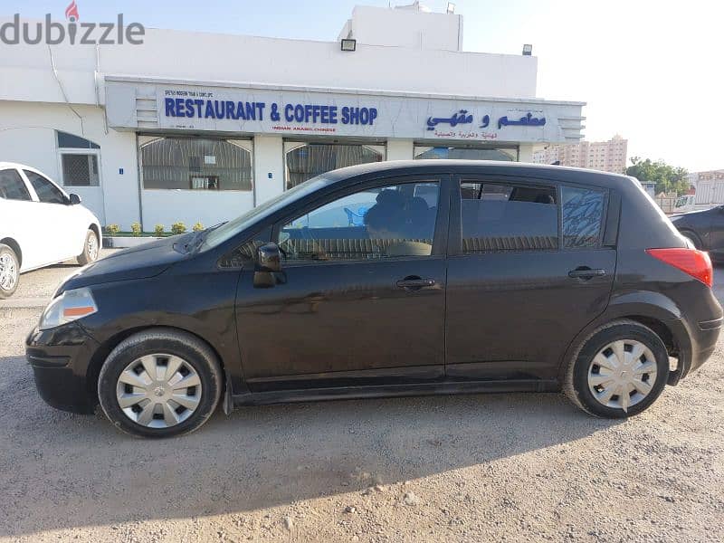 Nissan Versa 2011 2