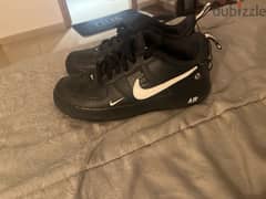 black Nike Air Force ones size 39 / جوتي نايك اسودّ نضيف جدا مقاس ٣٩