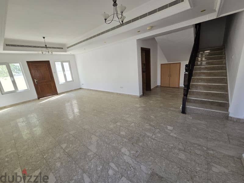 nice villa in Qurum nearPDO road with a nice view 0