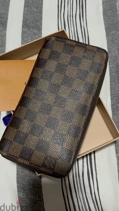 LV zippy long wallet 0