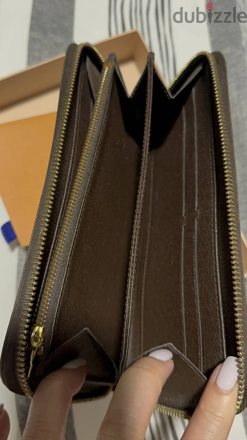 LV zippy long wallet 1