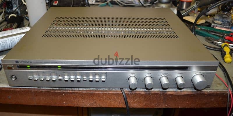 Sharp Optonica integrated Stereo Amplifier SM 5200H. 0