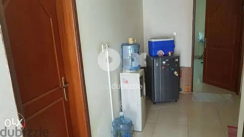 FURNISHED ROOM FOR RENT FOR ONLY SINGLE EXECTIVE IS CLEAN & HYGIENE 10