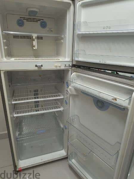 LG Double door refrigerator 3