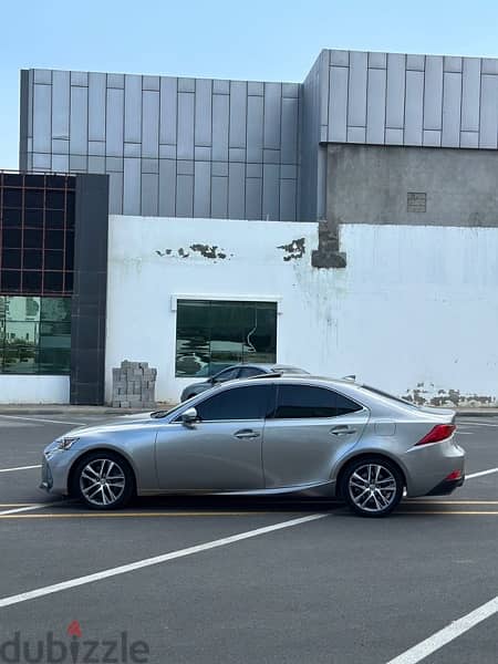 Lexus IS 300 2017 1