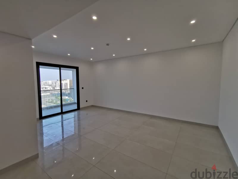 Installment + Cash: 1 bedrooms apartment at Al Mouj for sale 2