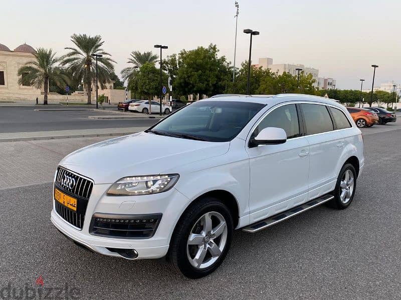 Audi Q7 2013 1