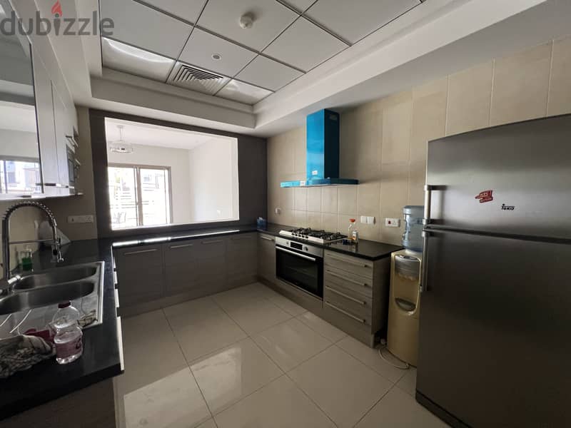 4 Bedroom Villa for Rent in Muscat Hills 4