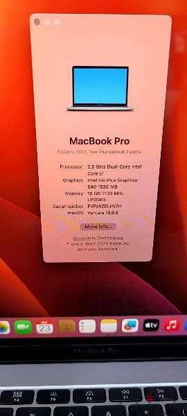 Apple MacBook pro 2017 model 1