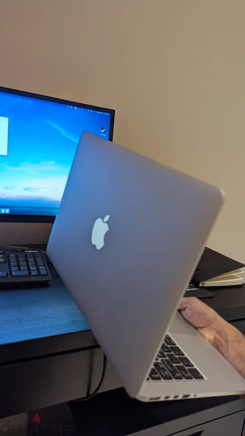 Macbookpro 13" early 2015 read description 2