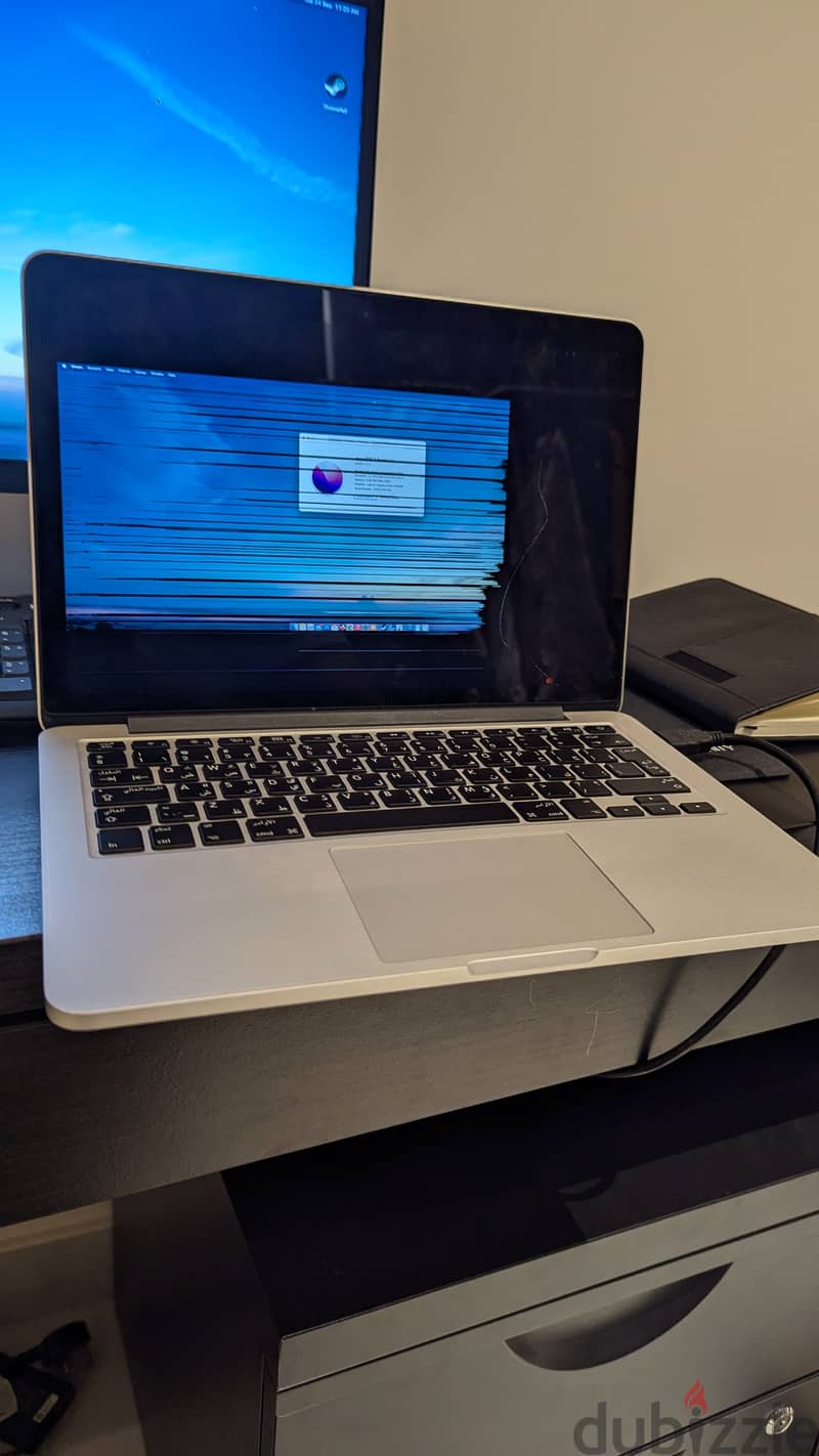 Macbookpro 13" early 2015 read description 3