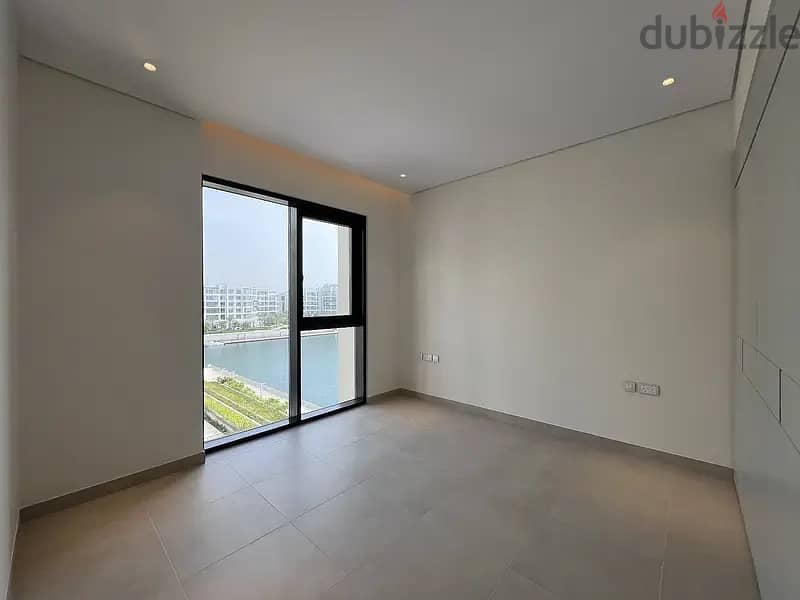 The most luxurious 2 bedroom apartment in Al Mouj 6