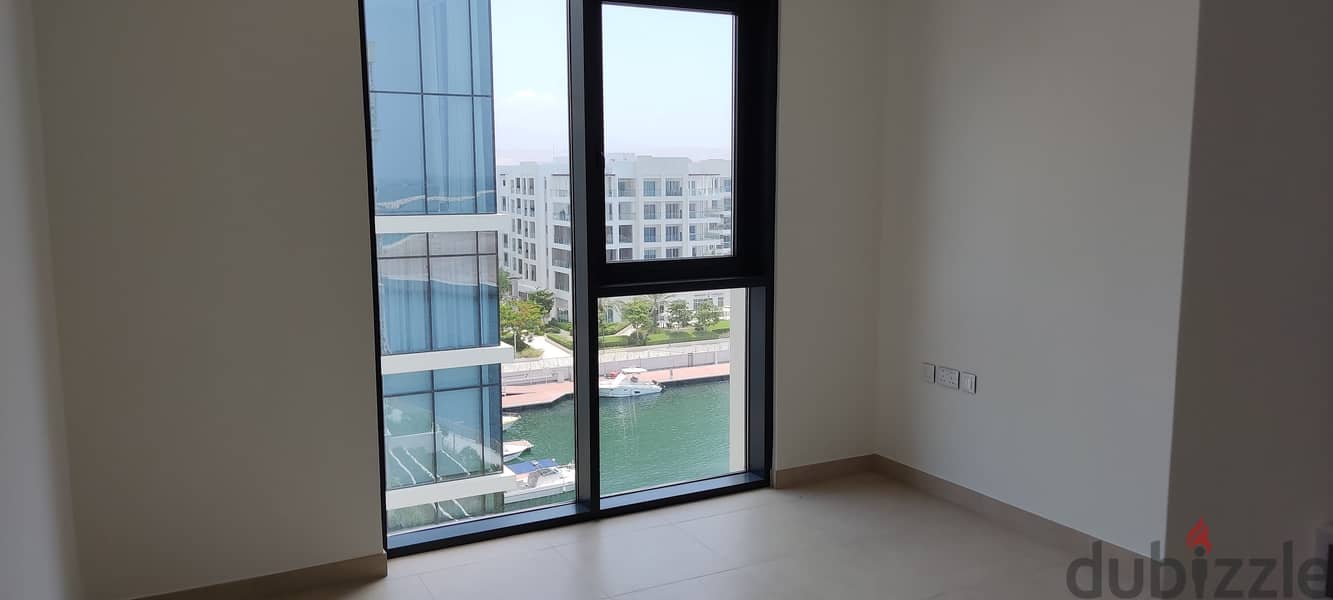 The most luxurious 2 bedroom apartment in Al Mouj 8