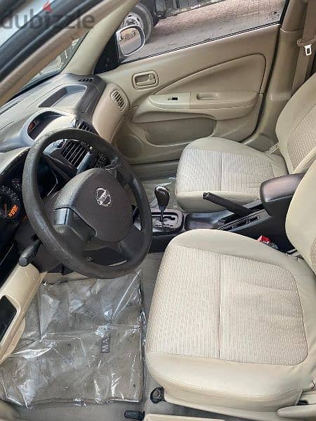 Nissan Sunny 2010 4