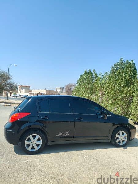 Nissan Tiida 2012 1