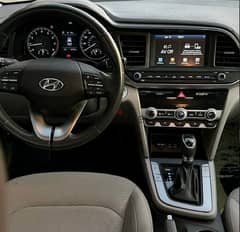 Hyundai Elantra 2020