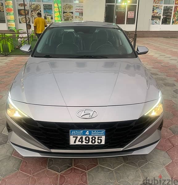 Hyundai Elantra 2021 3