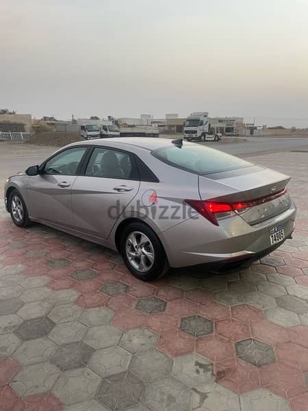 Hyundai Elantra 2021 5