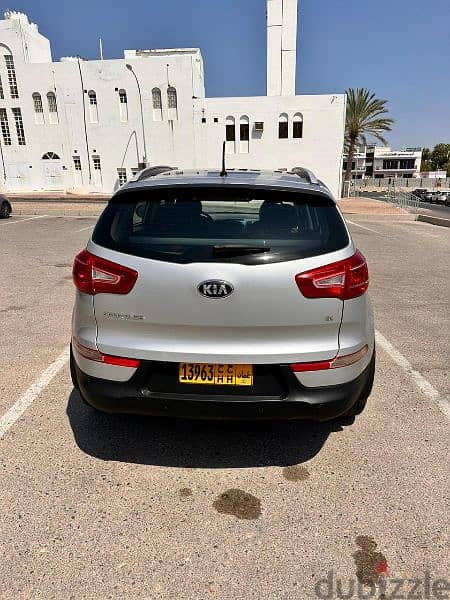 Kia sportage 2013 no1 70 agency service
   ( cantact number 97308772) 2