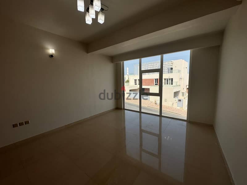 BRILLIANT townhouse available for rent in Al Qurum 9