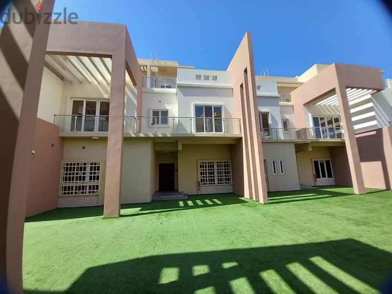 4+1 Bed room villa for rent at M. Q. 0