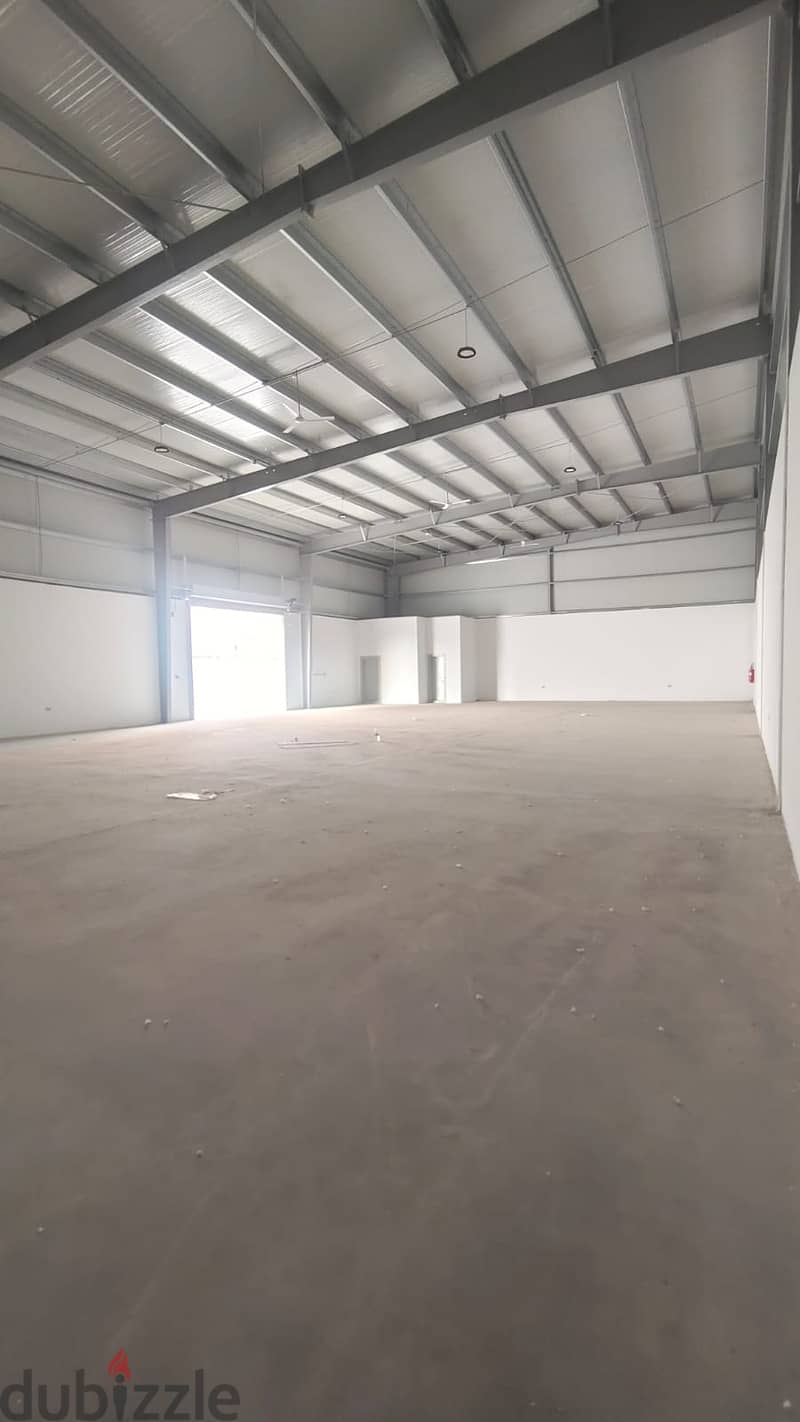 workshop for rent with huge space 3