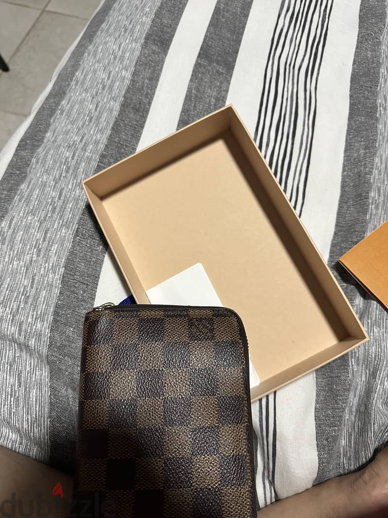 LV zippy long wallet 3