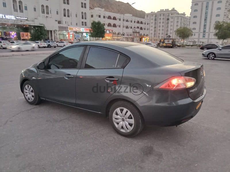 Mazda 2 2013 3