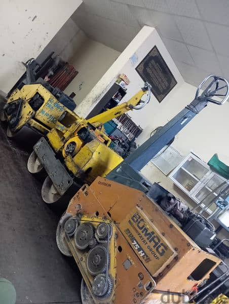 For Rent and Reapring of construction equipment  Al Amrat 3