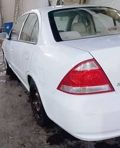 Nissan Sunny 2011