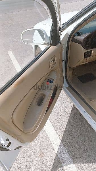 Nissan Sunny 2011 8