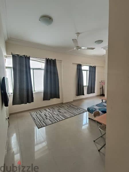 room for rent next to avenues mall 3