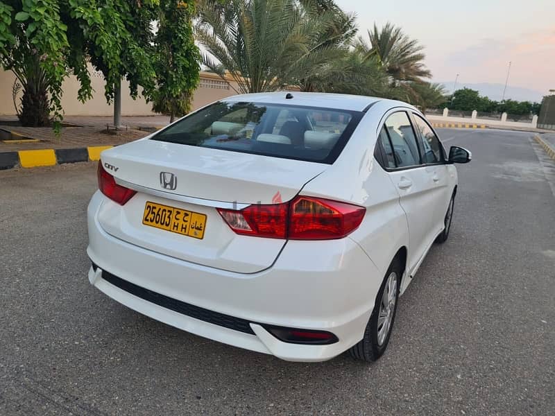 Honda city 2018 oman car 1500 cc 2