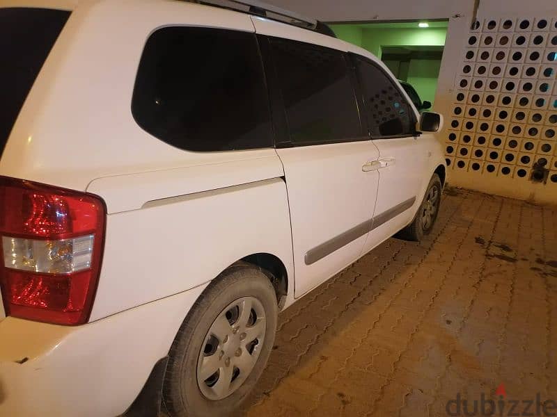 Kia Carnival 2008 3