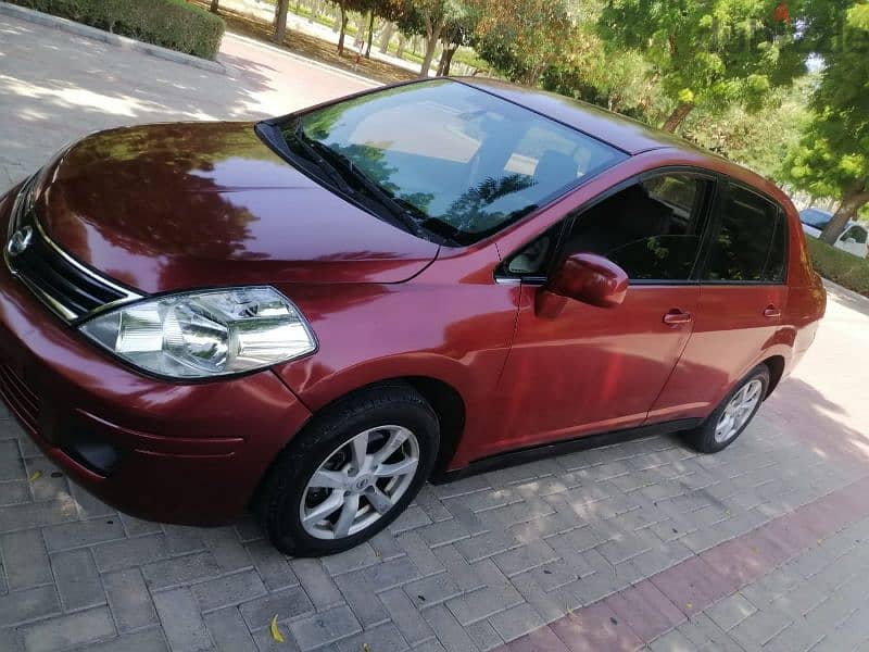 Nissan Tiida 2011 0