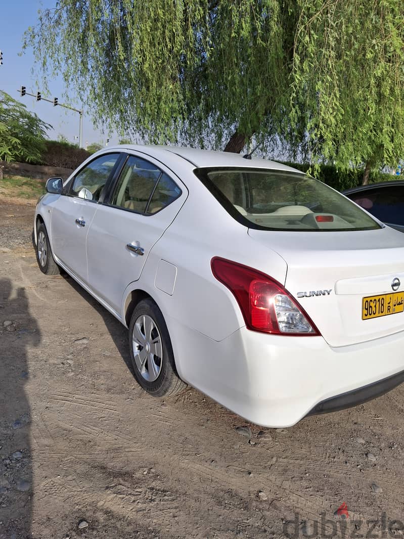 Nissan Sunny 2015 1 1